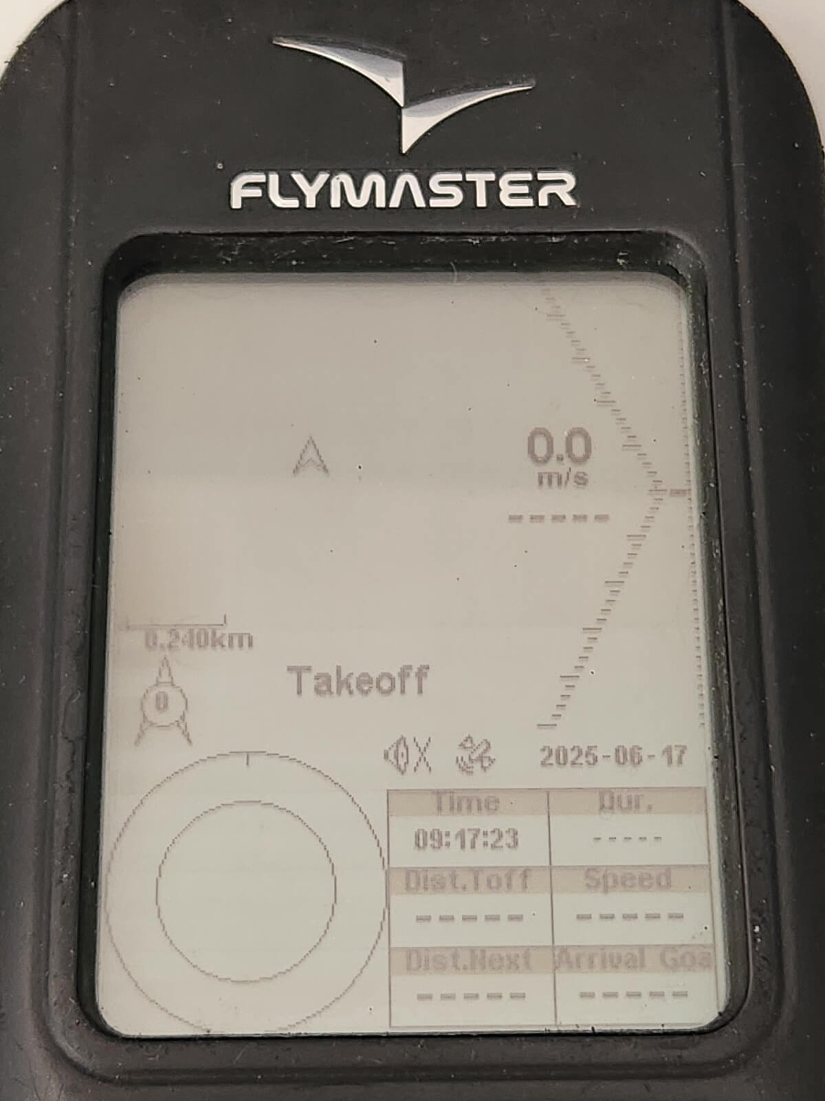 Flymaster Live paragliding instrument in very good condition, with screen intact and full accessories.