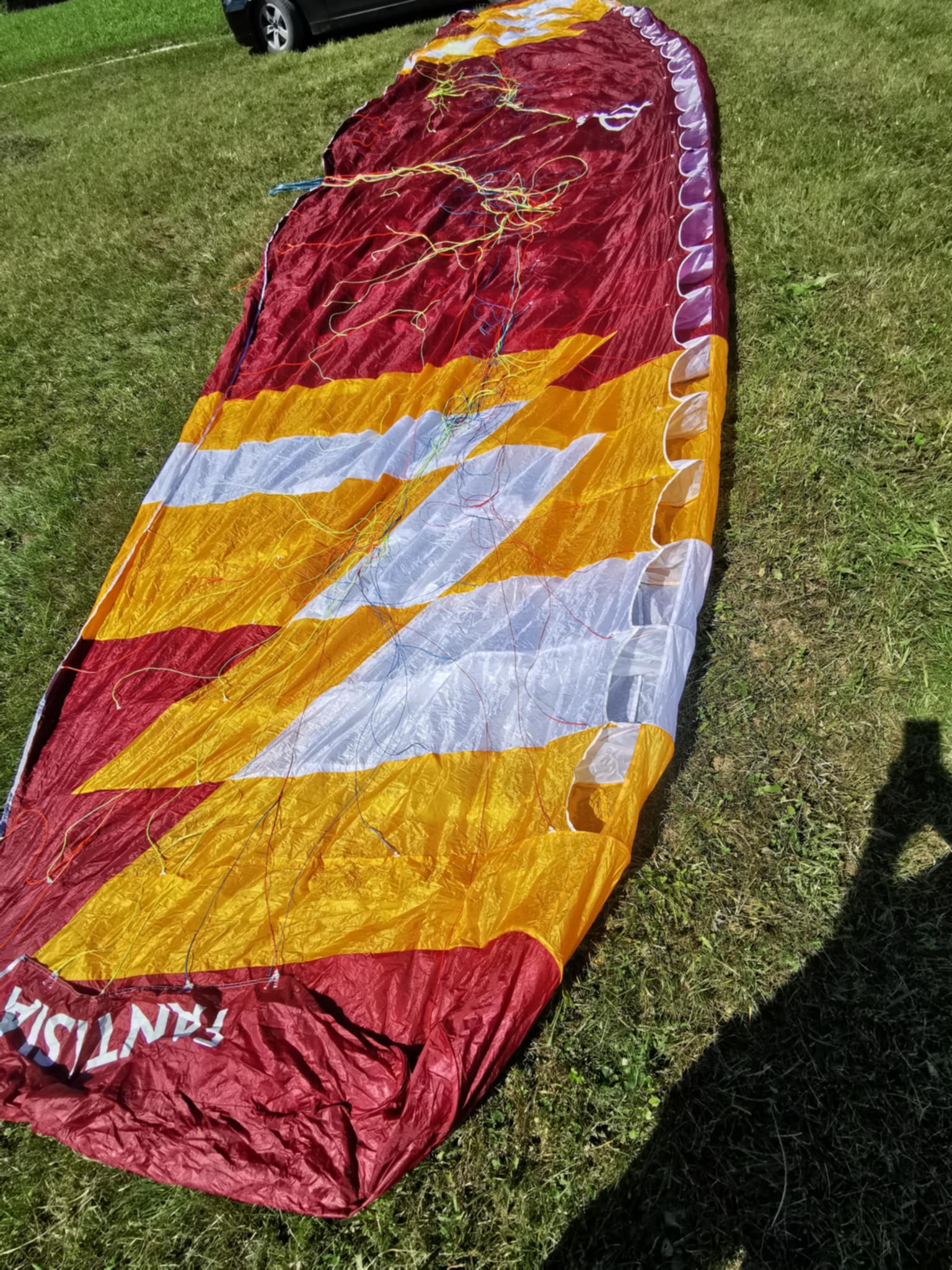 Phi Fantasia beginner paraglider in mint condition, only 30 minutes of flight, EN A certified, size 22, for sale in Slovenia