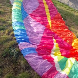 BGD Cure 2 size L EN C paraglider for sale in Croatia, good condition, alkaline colors, 250 hours, recent full check, certified 98-122 kg weight range
